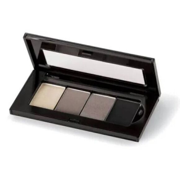 Makeup Lot  - Picture 3 of 9